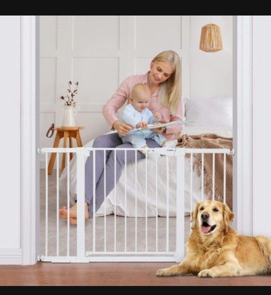 Mom's Choice Awards Winner-Cumbor 29.5"-51.6" Baby Gate Extra Wide, Easy Walk Thru Dog Gate for The House, Auto Close Safety Pet Gates for Stairs, Doo