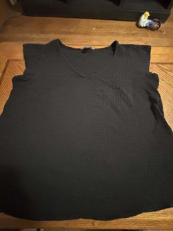 C&C California Black Gauze V-Neck Top Size S
