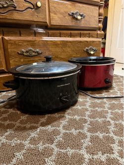 Set of 2 Hamilton Beach Slow Cookers Crock Pots – Great Condition