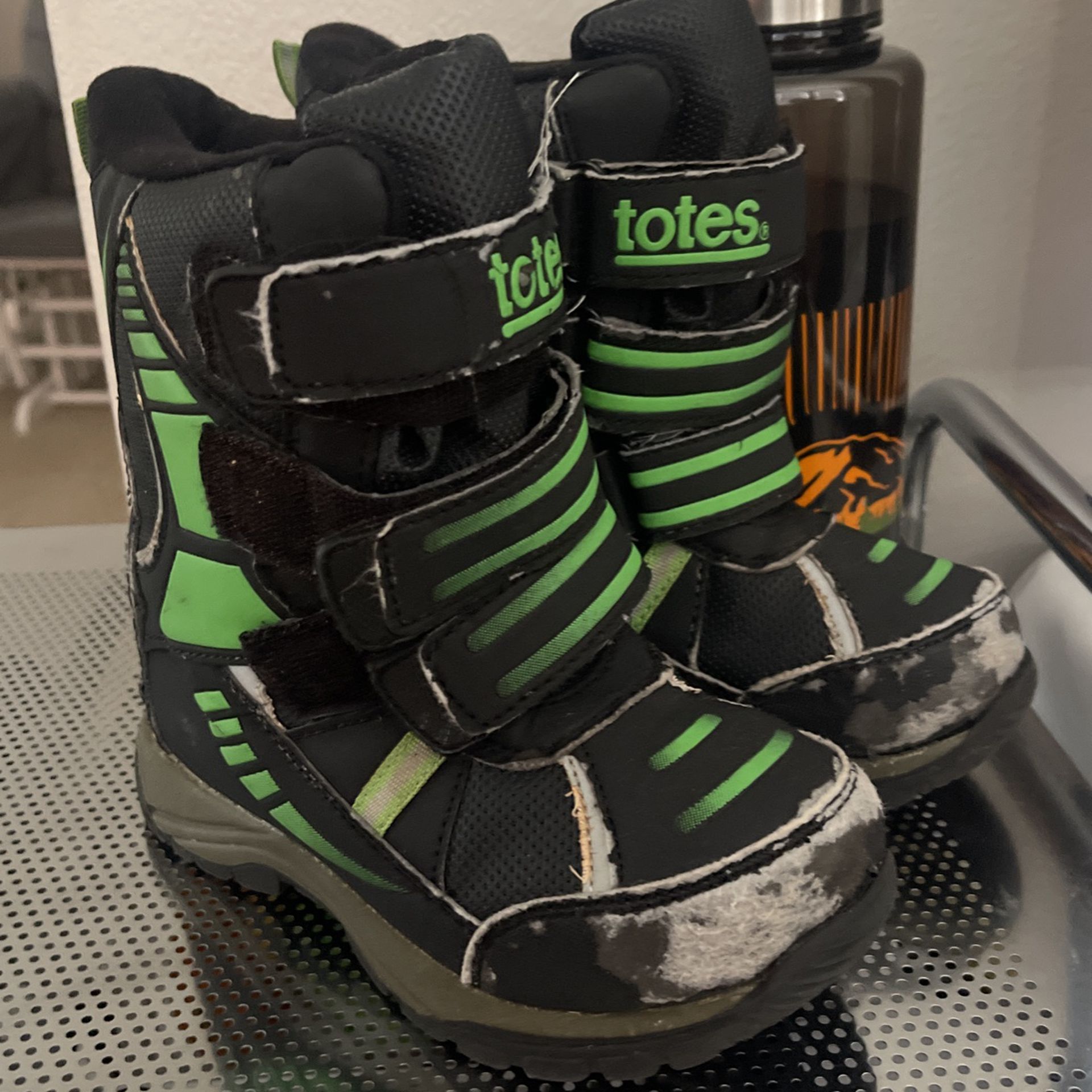 Free Used Snow Boots - TOTES Size 13 