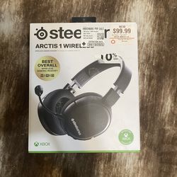 Steelseries Artics 1 wireless only Compatible with Xbox Series X/S And Xbox One Android And Pc