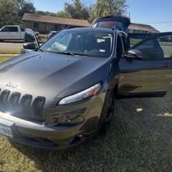 2018 Jeep Cherokee