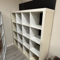 2 Bookshelves 