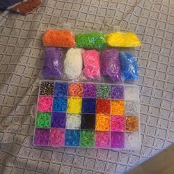 LOOM BRACELETS 2 for 1$