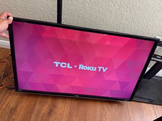 32” TCL Roku TV