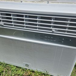 Window Unit AirConditioner 12,00 BTU