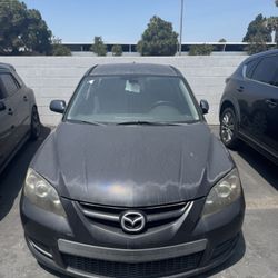 08 Mazda 3 Hatchback SGT  PARTS ONLY ! 