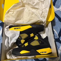 Jordan Retro 4
