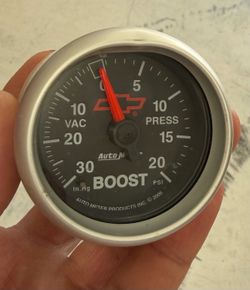AutoMeter 2-1/16" BOOST/VACUUM CHEVY RED BOWTIE