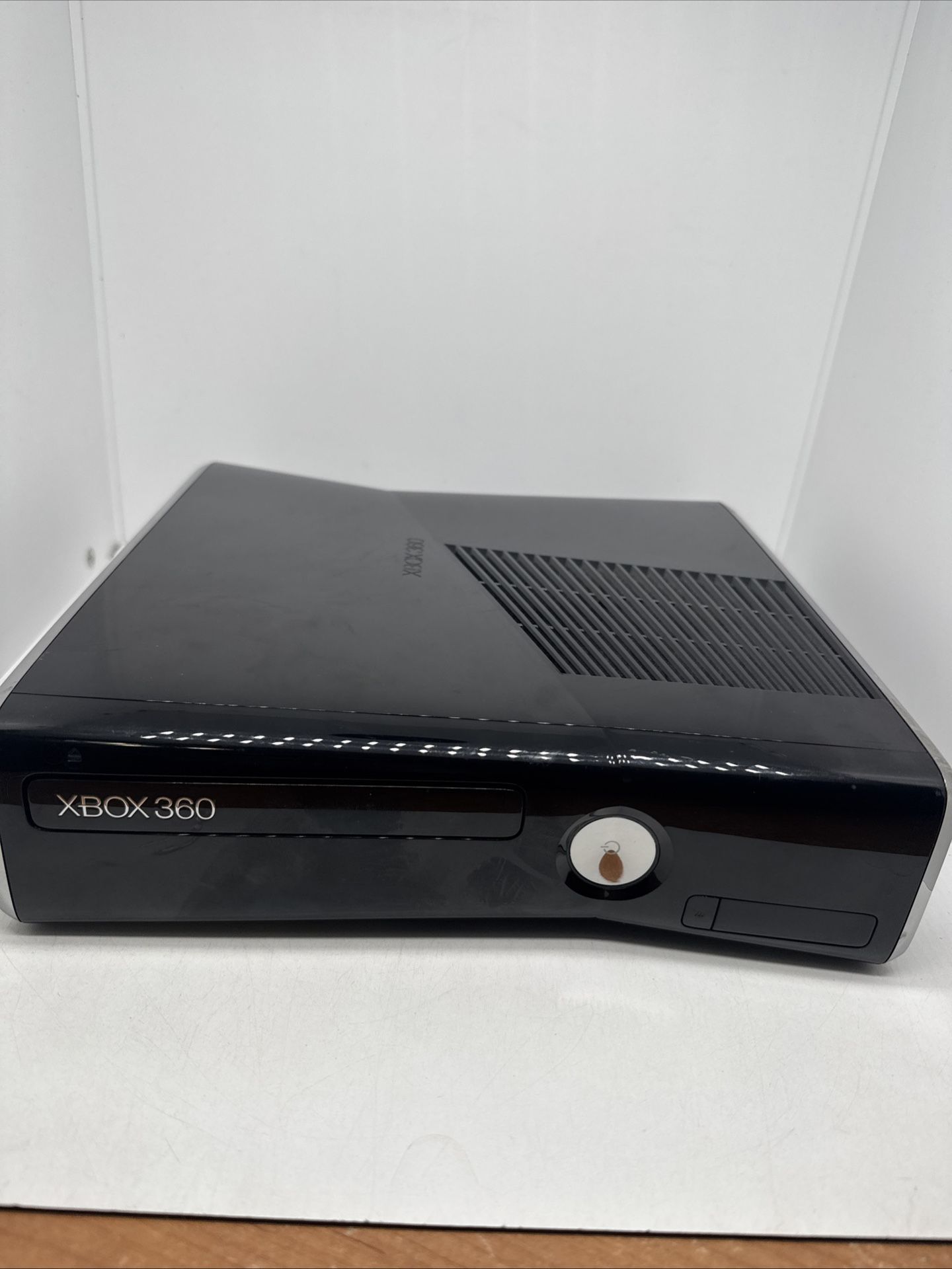 Xbox 360 S Slim Black Console Only Model 1439 For Parts Or Repair WORkS READ