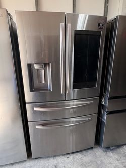 Samsung 4-Door French Door Refrigerator Stainless Steel With Family Hub