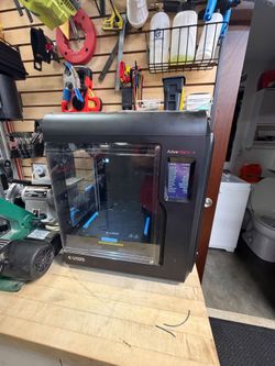 FlashForge Adventurer 4 3D Printer with enclosure and second build plate