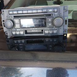 Chrysler 300 AM FM Stereo CD Player Tape Player MP3
