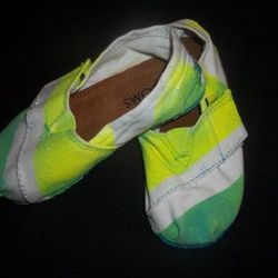 Gabe Lacktman Hand Painted Kids TOMS Neon Lemon-Lime Fade Shoes size 7 -