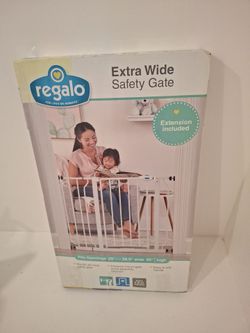 Regalo Extra Wide Baby Safety Gate