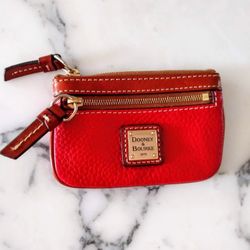 ✨ NWOT DOONEY & BOURKE RED PEBBLE GRAIN LEATHER COIN PURSE ✨