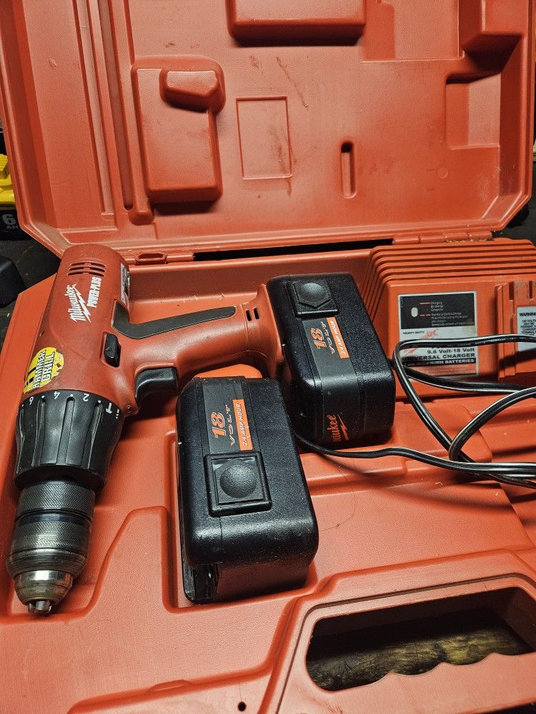 Milwaukee 18 Volt Drill