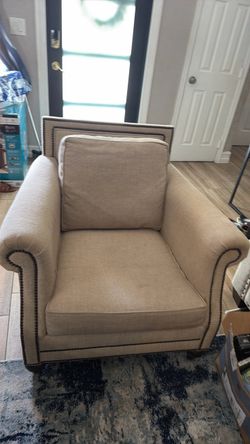 Arm chair