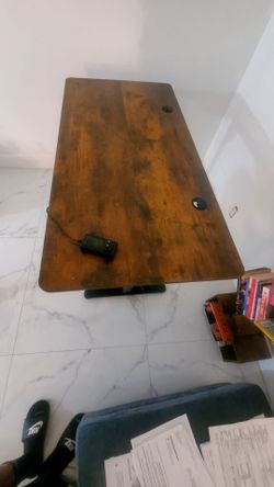 Adjustable deck