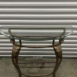Antique Style End Table 