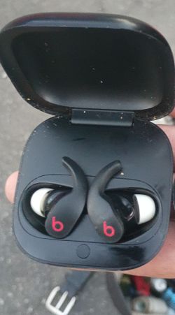 Beats fit pro true wireless noise cancelling earbuds