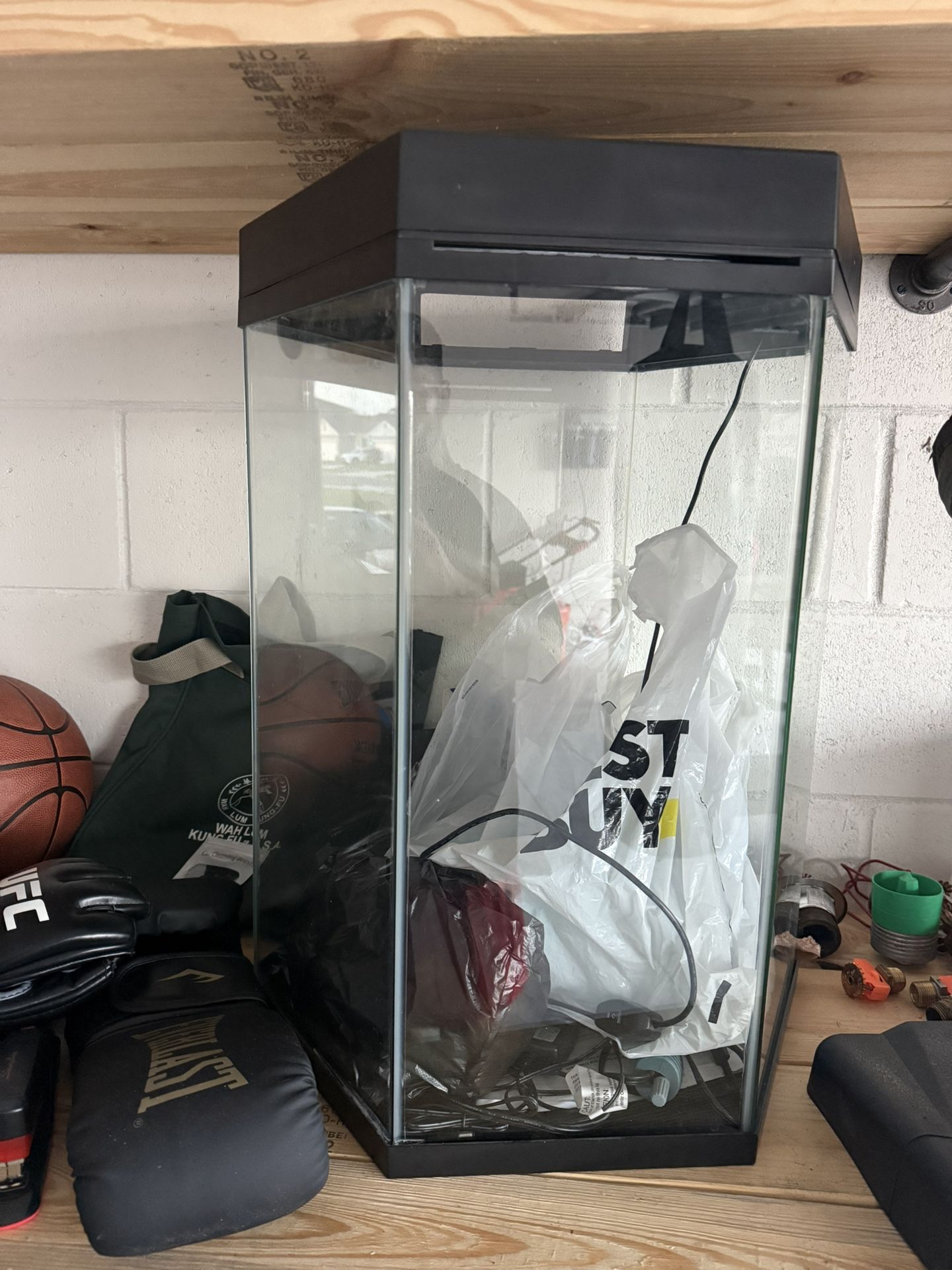 Fish Tank & Equipment