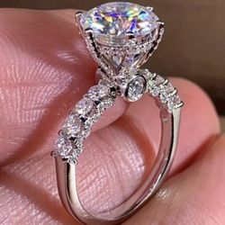 Elegant 925 Sterling Silver White Topaz New Fashion Charms Unique Ring Size 8