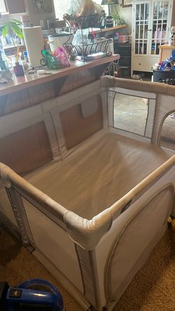 Play pen