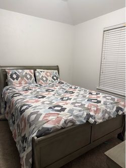 Queen Bed set