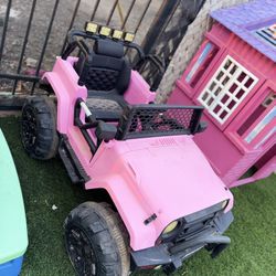 Pink jeep