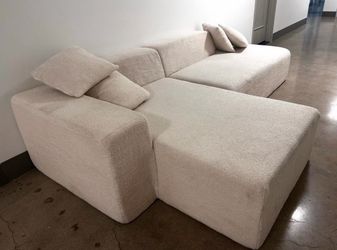 couch sofa chair furniture sectional