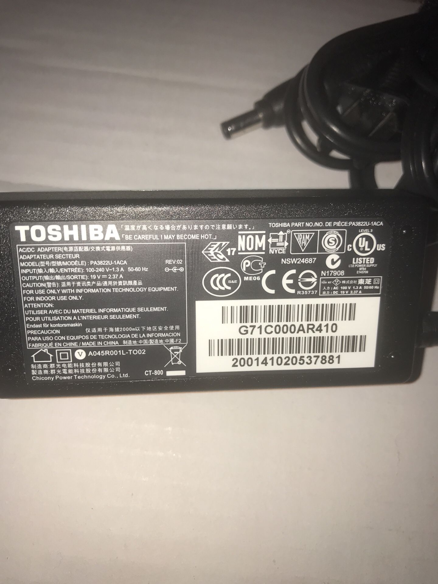 Toshiba notebook charger model:PA3822U-1ACA