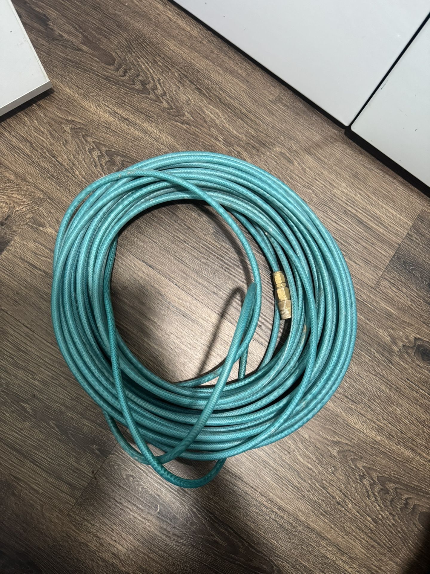 1/4 In. x 100 ft. Polyurethane Air Hose W/ Framing Pistol