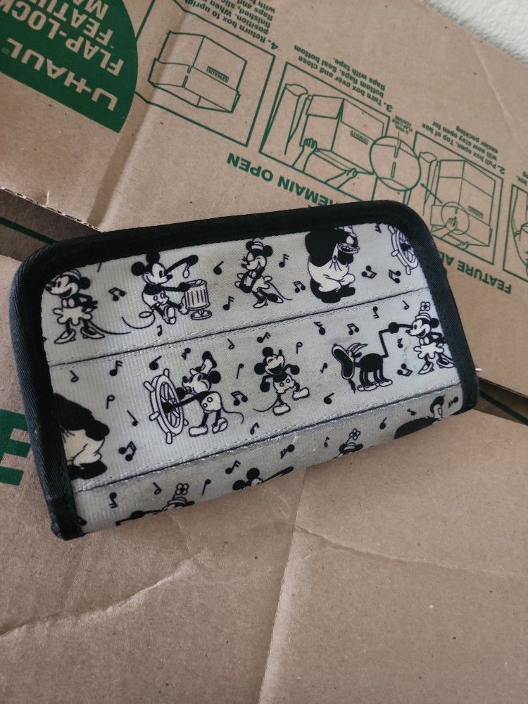 HARVEYS DISNEY WALLET