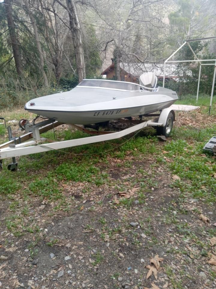 1978 Glastron Speedboat Outboard Evinrude 007 Boat