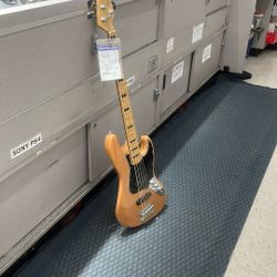 Squier Fender Jazz Bass 