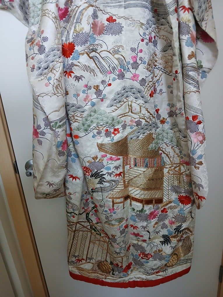 Vintage Silk Embroidered Wedding Kimono