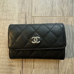 used chanel quilted caviar flap card case