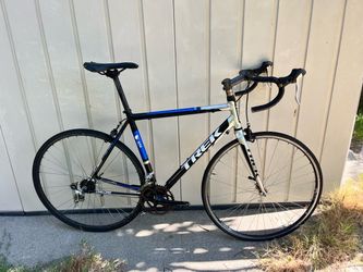 Trek 1.1 Road Bike size Medium 54cm! Incomplete only needs a few items…