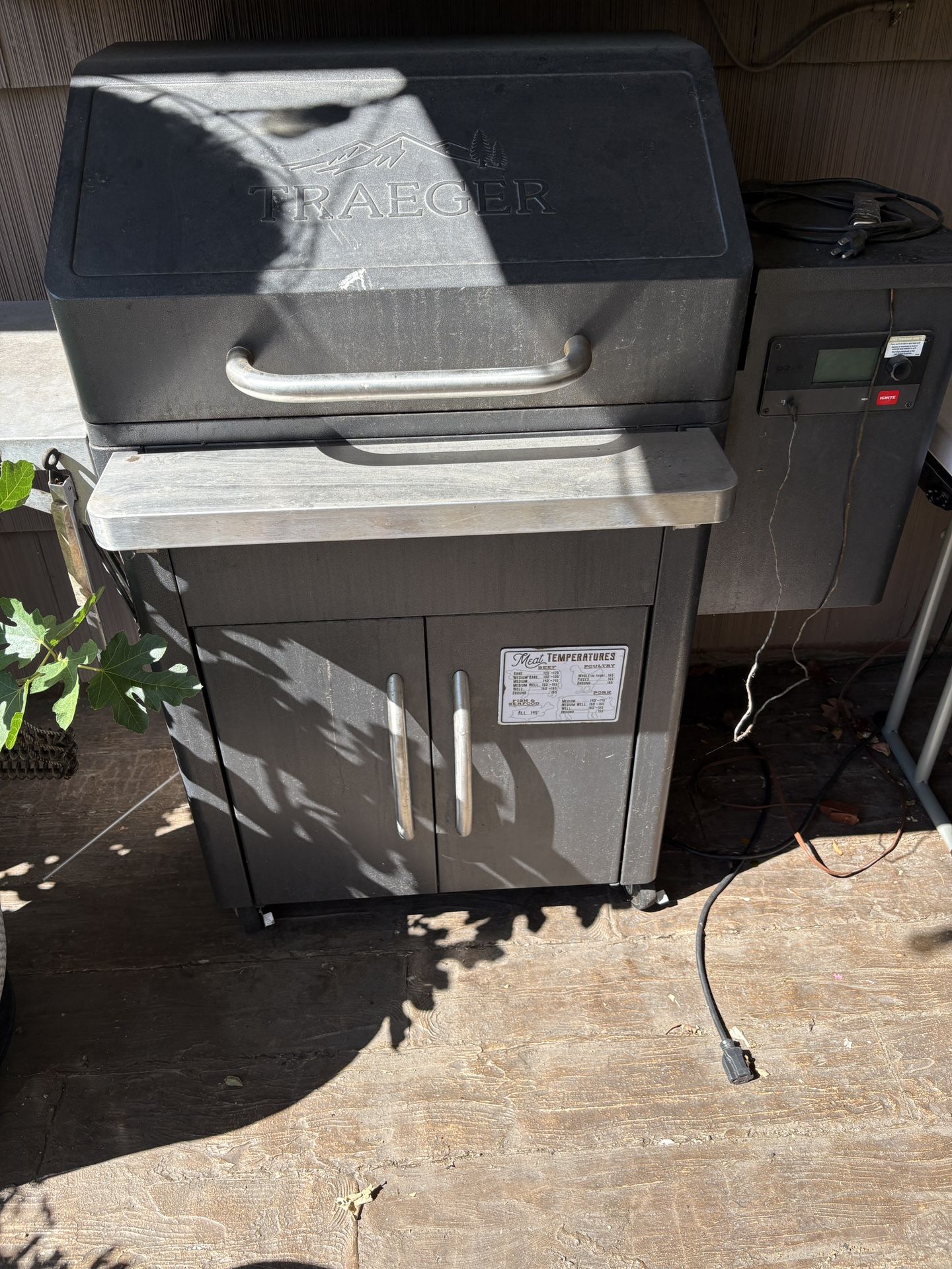 Traeger Silverton 620 Grill