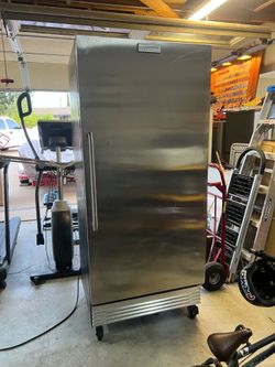 Frigidaire commercial refrigerator
