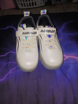 Qneic heelys