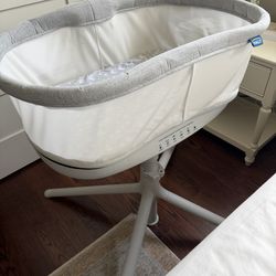 Halo Bassinest 3.0 Connected Sleeper