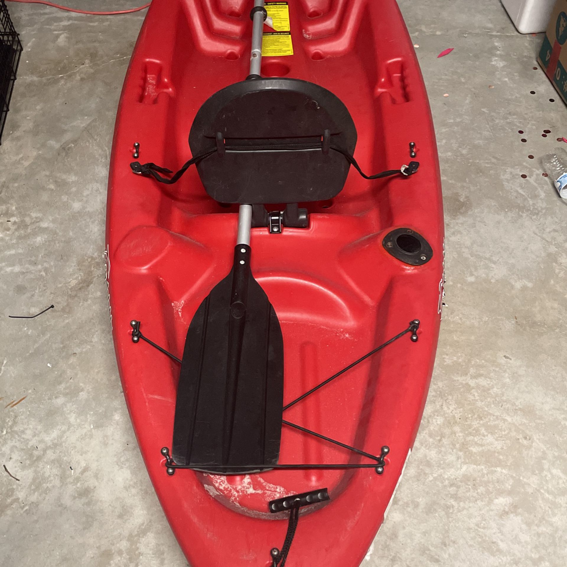 Sun Dolphin Patriot 8.6 Kayak 