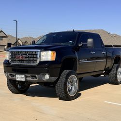 2013 GMC Sierra 2500HD Denali Duramax