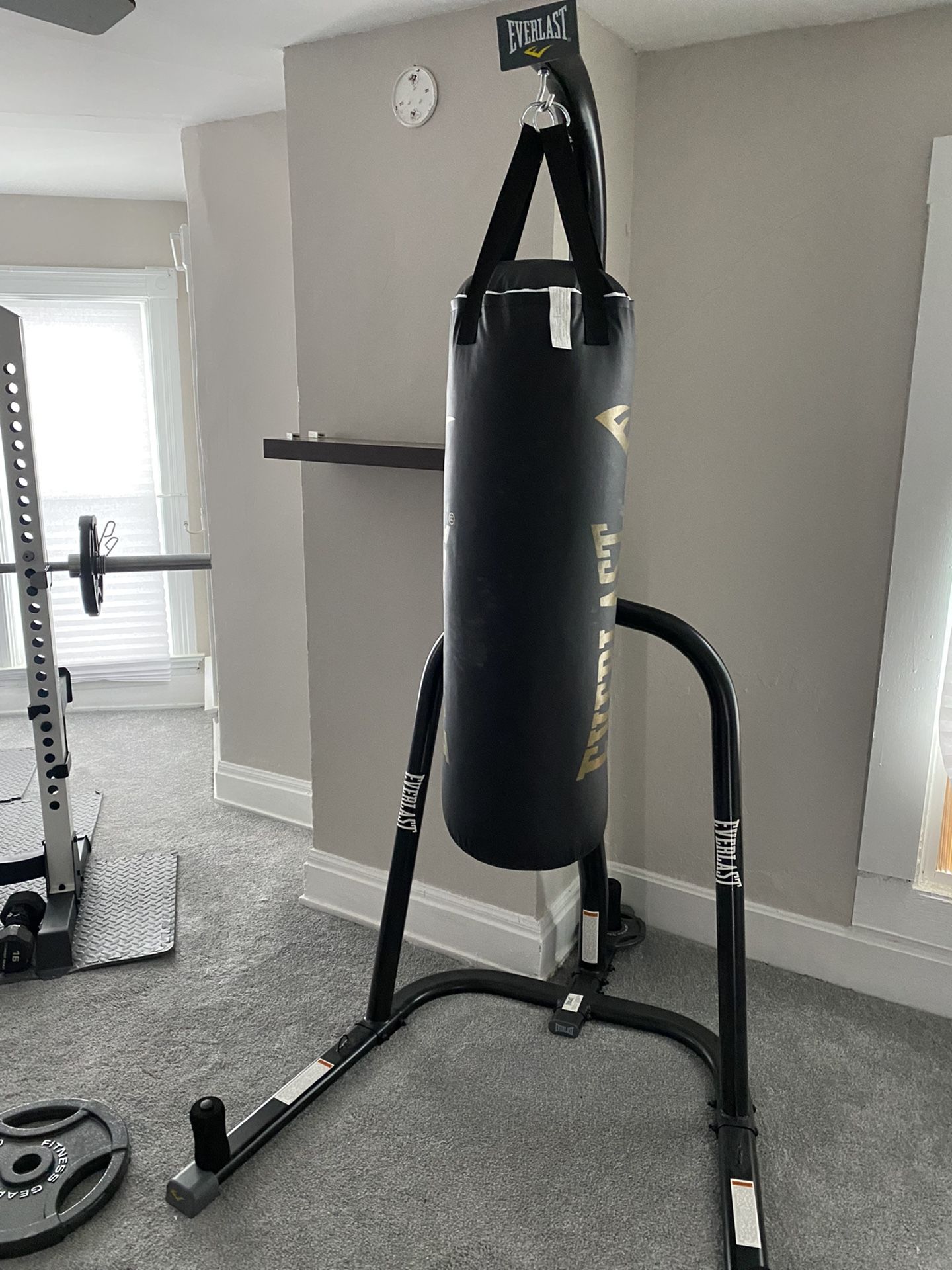 Everlast Punching Bag W Stand!!