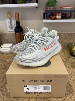 Yeezy 350 V2 Blue Tint Size 6 Men 7.5 Womens