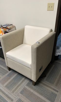 Design Source Office Lounge Chair with Power and USB