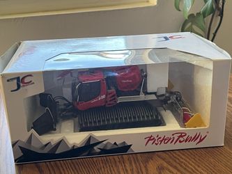 JC 0410 Kässbohrer Pistenbully PB 400 M. Winde 1:32 DieCast