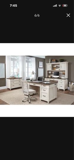 Baer’s Furniture Executive Office Desks